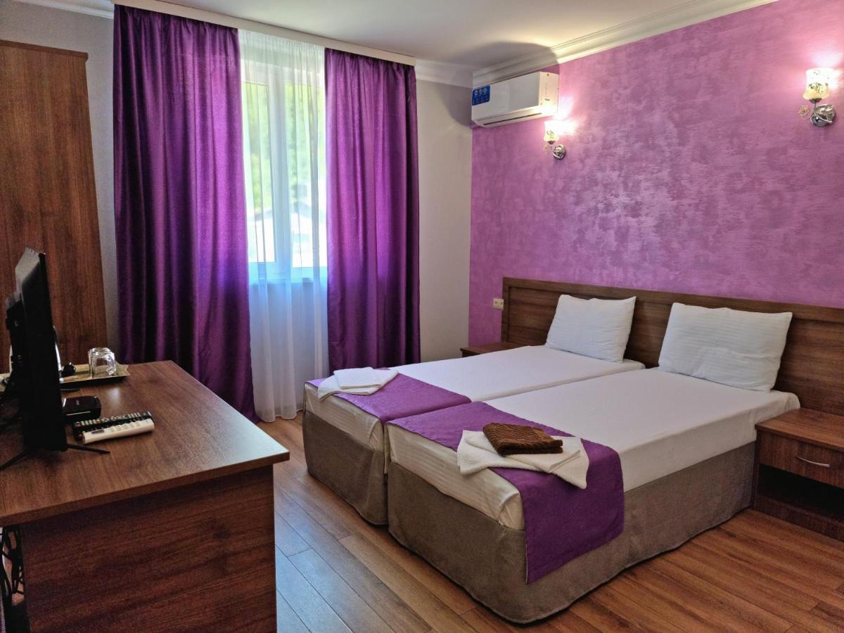 Nobi Guest House Γκάγκρα Εξωτερικό φωτογραφία